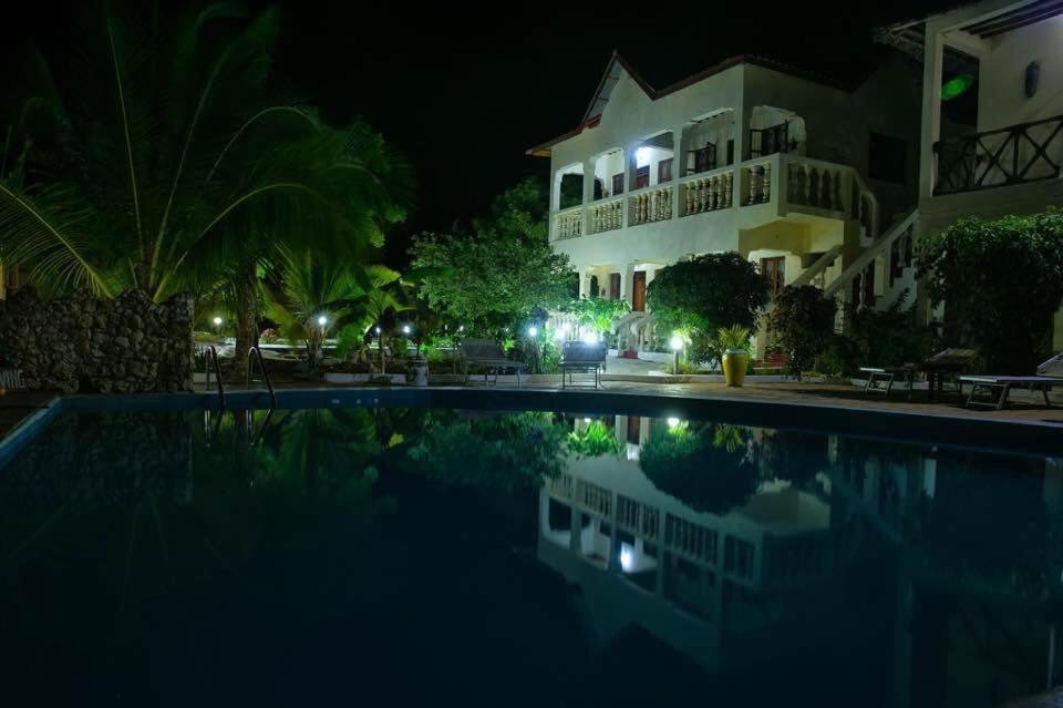 Goasis Nungwi Zanzibar Hotel Exterior photo